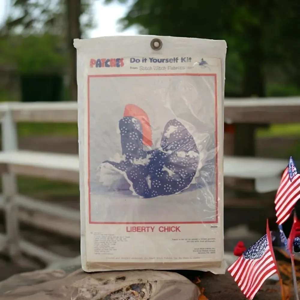 Patches Do It Yourself Kit‎ Patriotic Hen Vintage Chicken Stuffed Red White Blue